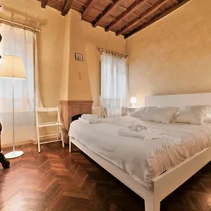 Apartment Wine Trebbiano, Florence