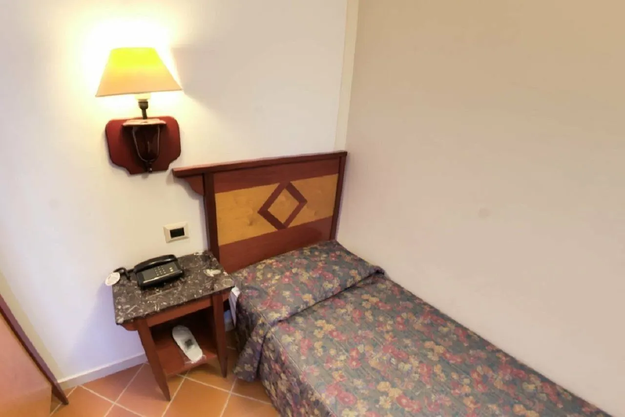 *** Hotel Corona D'Italia Florence Italy